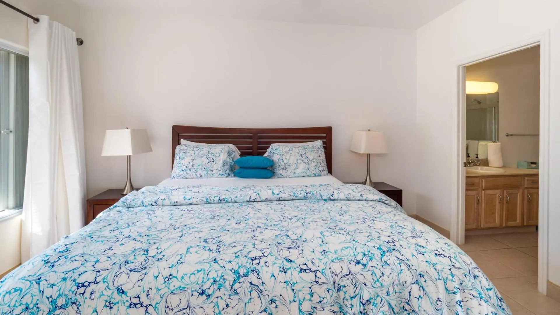 Colonial Kai Condo Driftwood Village Cayman Islands